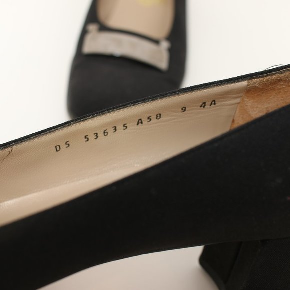 Salvatore Ferragamo Black Square Toe Fabric Pumps Sz 9 - Picture 4 of 9